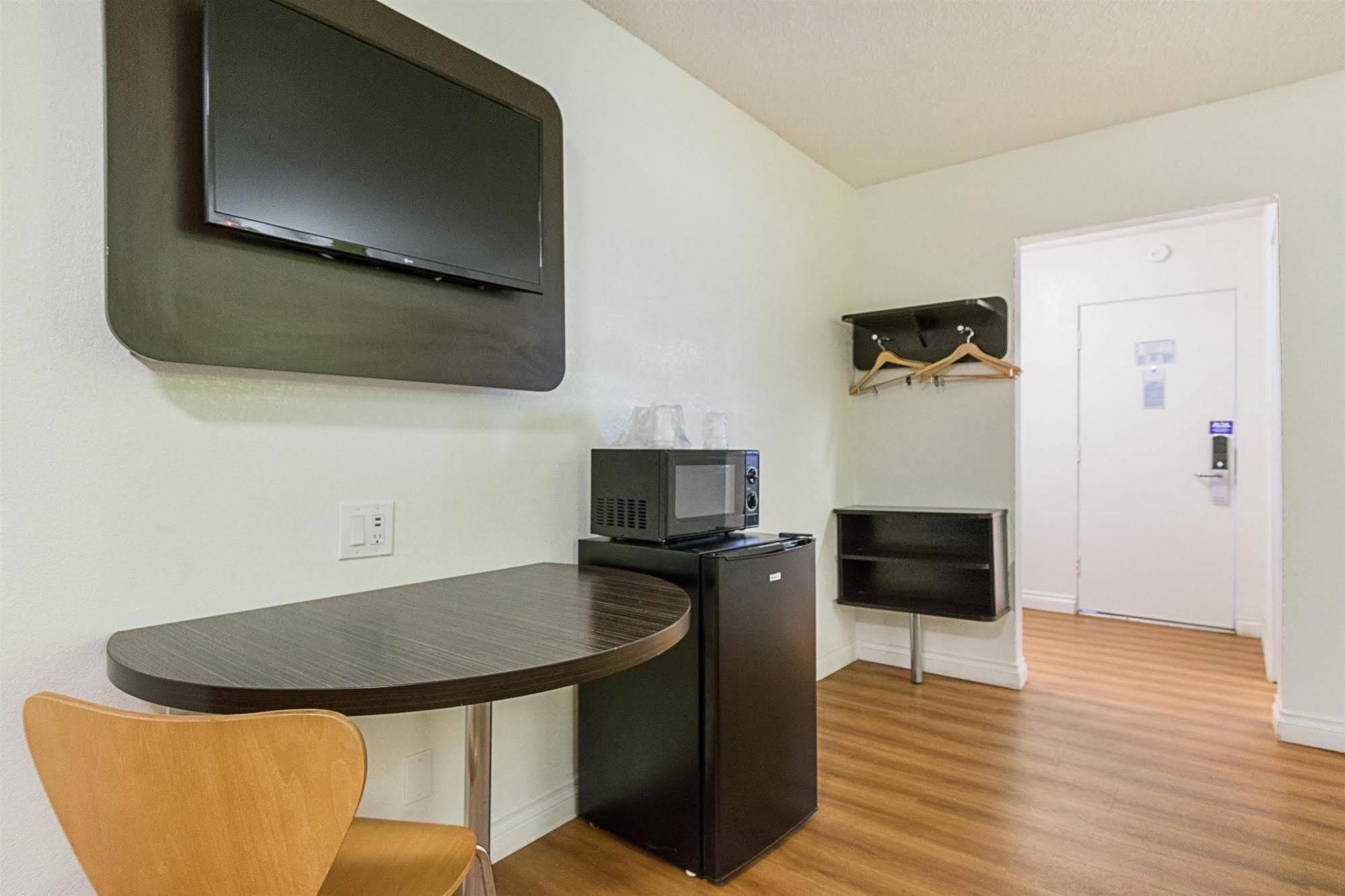Motel 6-Santa Maria, Ca - South ภายนอก รูปภาพ